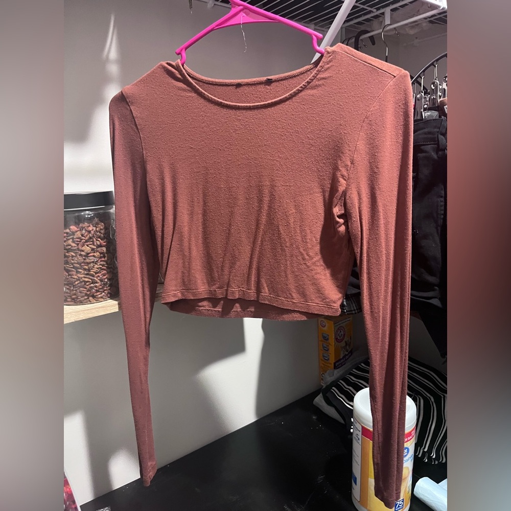 🖤(10 for $10) Rust Long Sleeve Crop Top